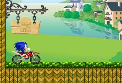 Sonic conduce una motocicleta